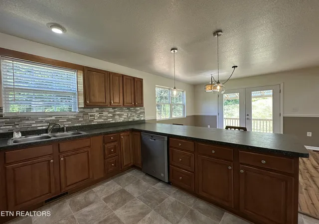 4th image of 1544 Patricia Holt Dr, Sevierville, TN 37862 | MLS# 1344660