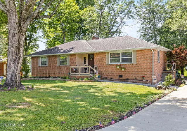 1st image of 307 Brannon Dr, Maryville, TN 37803 | MLS# 1345208