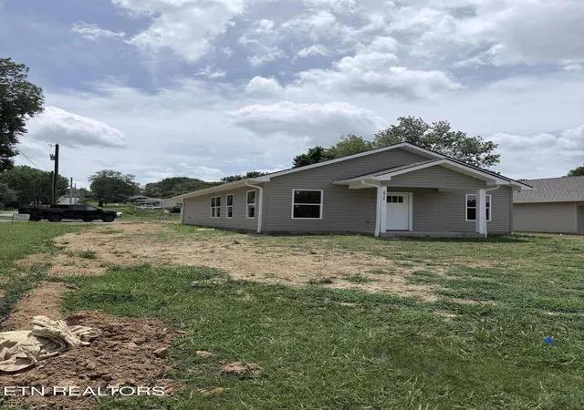 1st image of 2532 E Clark Ave, Maryville, TN 37804 | MLS# 1345270