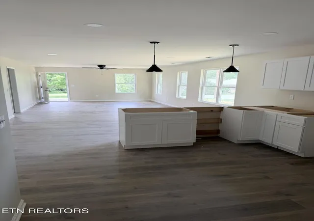 4th image of 2532 E Clark Ave, Maryville, TN 37804 | MLS# 1345270