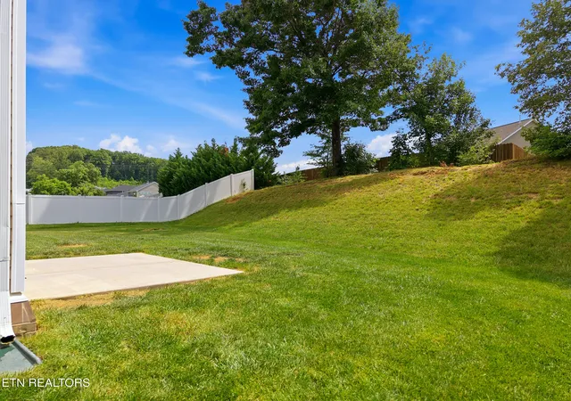 5th image of 913 Brookwood Ln, Maryville, TN 37801 | MLS# 1345200