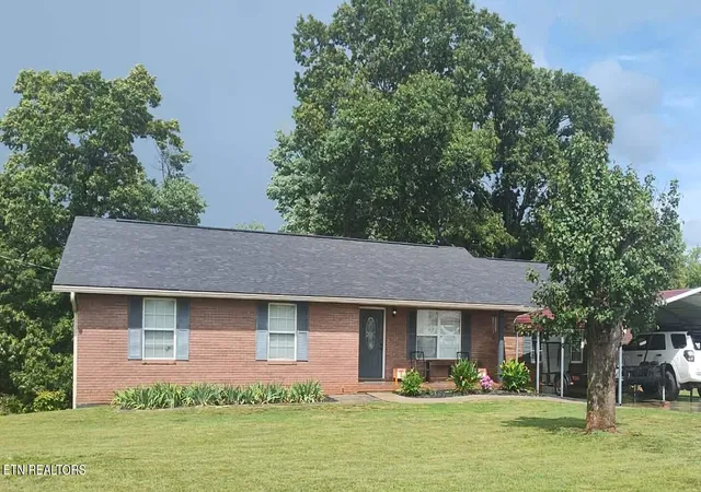 Homes for sale in New Tazewell, TN | 220 Michal Ln, New Tazewell, TN 37825 | MLS# 1344640