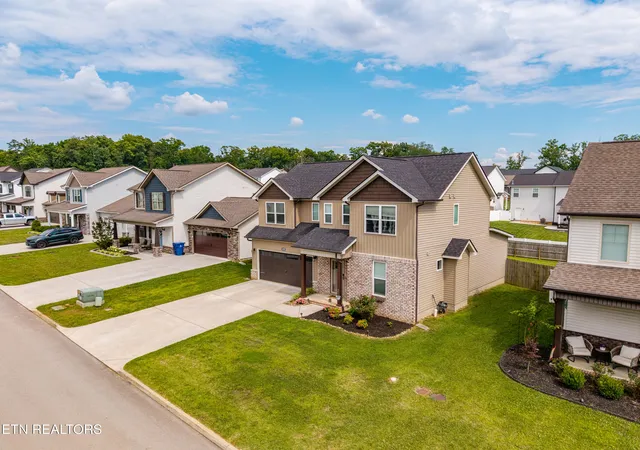 Photo 3 of Sale Pending at 1458 Dream Catcher Dr, Knoxville, TN 37920 | MLS# 1346287 | Listing updated on 2026-09-18