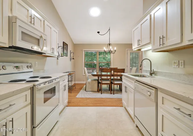 Photo 3 of Single family home for sale at 182 Berkshire Loop, Crossville, TN 38558 | MLS# 1344668 | Listing updated on 2026-06-15