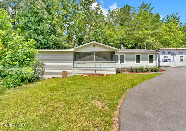 Homes for sale in Gatlinburg, TN | 174 The Wy, Gatlinburg, TN 37738 | MLS# 1344665