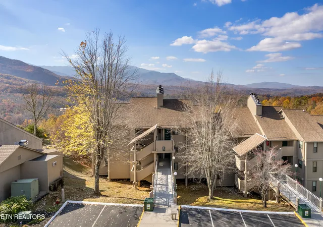 Homes for sale in Gatlinburg, TN | 3710 Weber Rd #107E, Gatlinburg, TN 37738 | MLS# 1344881