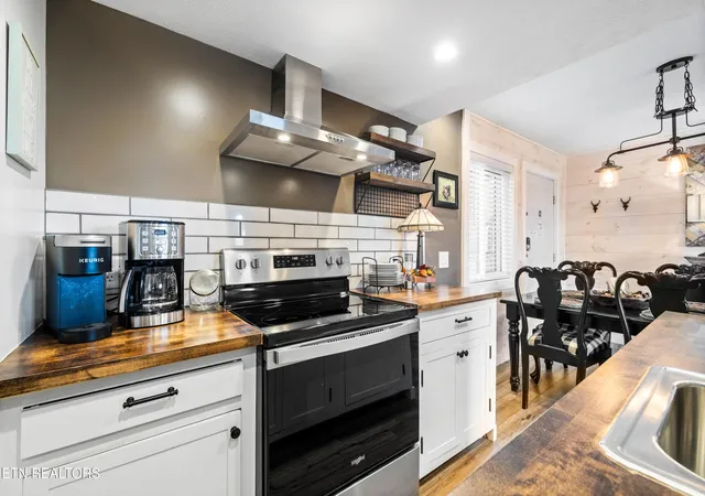 Homes for sale in Gatlinburg, TN | 3710 Weber Rd #107E, Gatlinburg, TN 37738 | MLS# 1344881