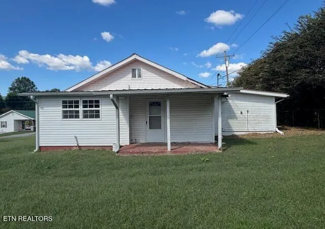 Homes for sale in Pikeville, TN | 123 Groves Rd, Pikeville, TN 37367 | MLS# 1344677