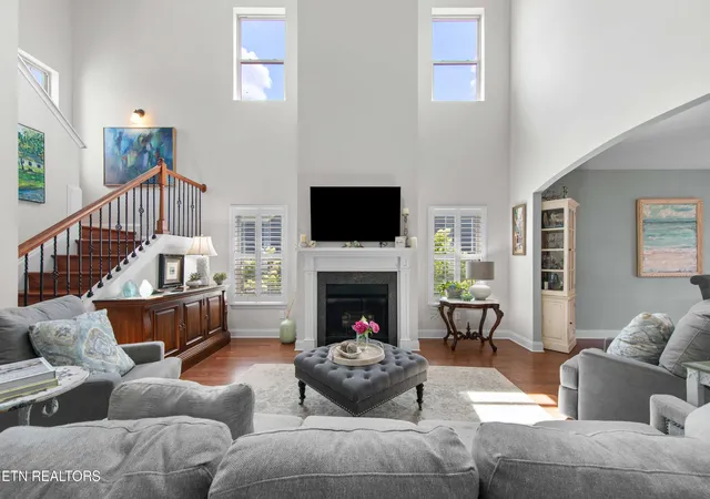 Photo 2 of Single family home for sale at 10850 Hunters Knoll Ln, Knoxville, TN 37932 | MLS# 1346286 | Listing updated on 2026-08-27