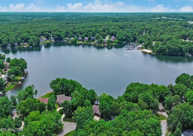 4th image of 144 Lakewood Dr, Crossville, TN 38558 | MLS# 1344781
