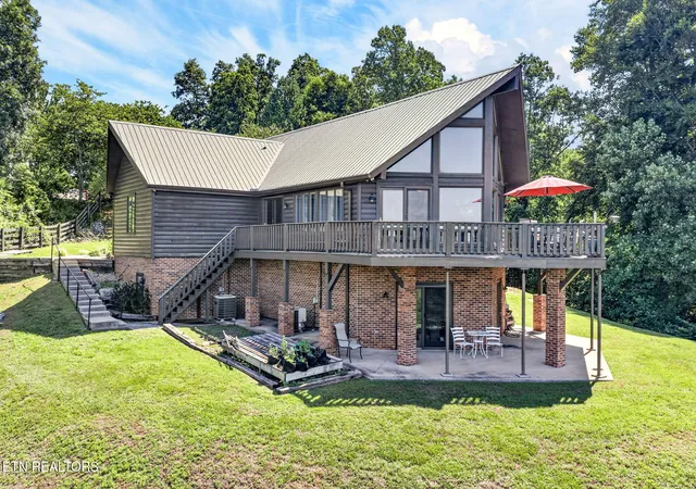 Homes for sale in Byrdstown, TN | 2051 Scenic View Ct, Byrdstown, TN 38549 | MLS# 1344710