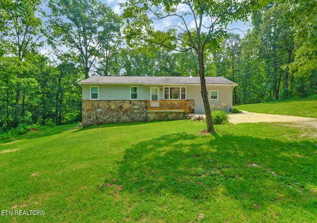 1st image of 484 Kerrigan Rd, Crossville, TN 38555 | MLS# 1344713