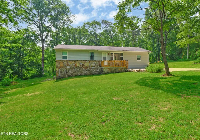 3rd image of 484 Kerrigan Rd, Crossville, TN 38555 | MLS# 1344713