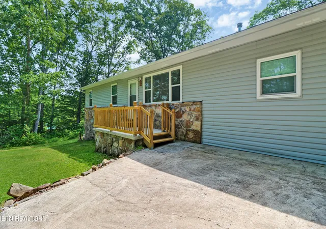 4th image of 484 Kerrigan Rd, Crossville, TN 38555 | MLS# 1344713
