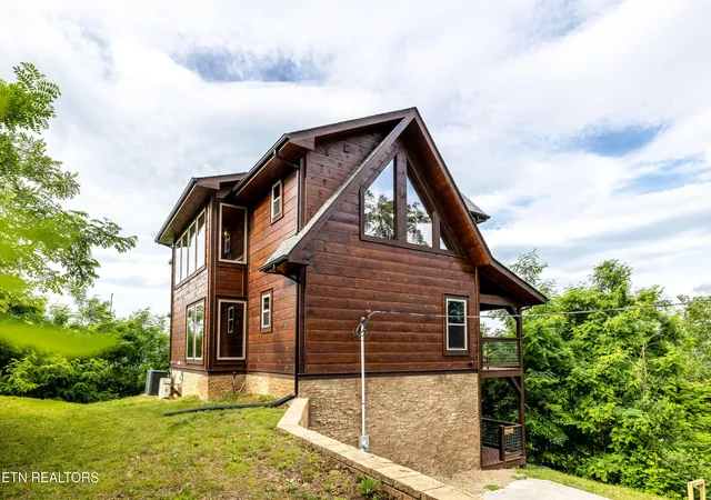 4th image of 1219 Hemlock Dr, Gatlinburg, TN 37738 | MLS# 1345195