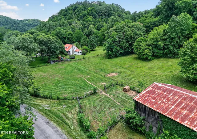 2nd image of 283 Hunting Creek Rd, Whitleyville, TN 38588 | MLS# 1344749