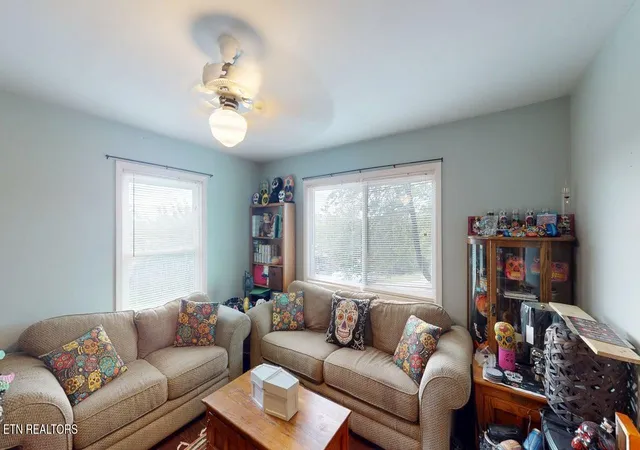 Photo 3 of Single family home for sale at 1940 Rosedale Ave, Knoxville, TN 37915 | MLS# 1344776 | Listing updated on 2026-08-13
