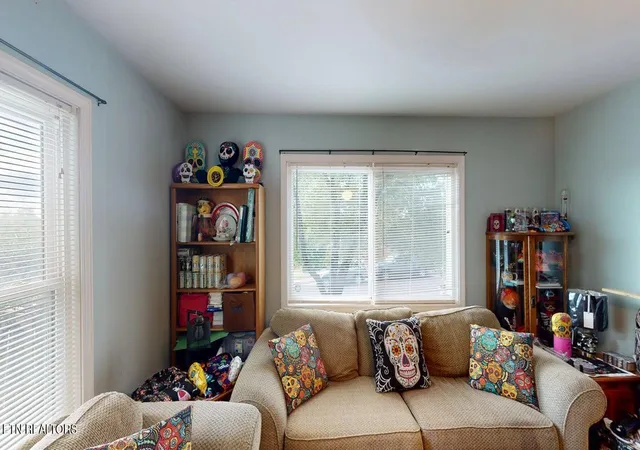 Photo 4 of Single family home for sale at 1940 Rosedale Ave, Knoxville, TN 37915 | MLS# 1344776 | Listing updated on 2026-08-13