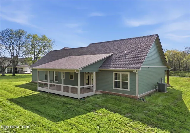29th image of 826 Sophie Dr, Greenback, TN 37742 | MLS# 1344940