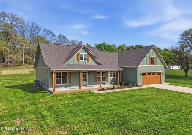 2nd image of 826 Sophie Dr, Greenback, TN 37742 | MLS# 1344940