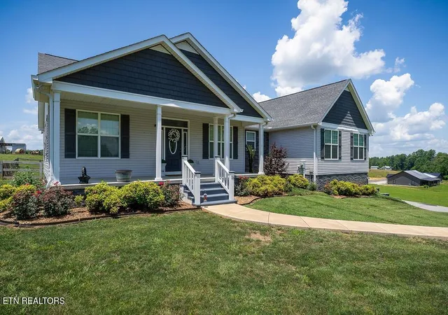 Photo 3 of Single family home for sale at 18 Faith Rae Blvd, Morrison, TN 37357 | MLS# 1344912 | Listing updated on 2026-08-30