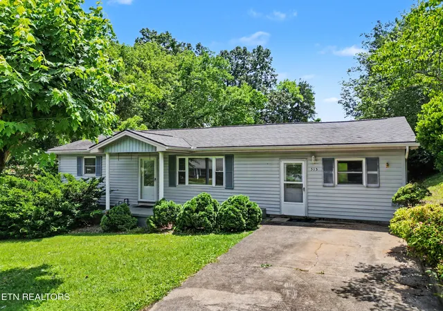 Photo 3 of Single family home for sale at 515 Morrell St, Newport, TN 37821 | MLS# 1344845 | Listing updated on 2026-09-24