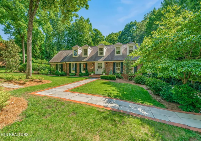 Photo 2 of Sale Pending at 5304 Hickory Holw Rd, Knoxville, TN 37919 | MLS# 1344925 | Listing updated on 2026-09-14