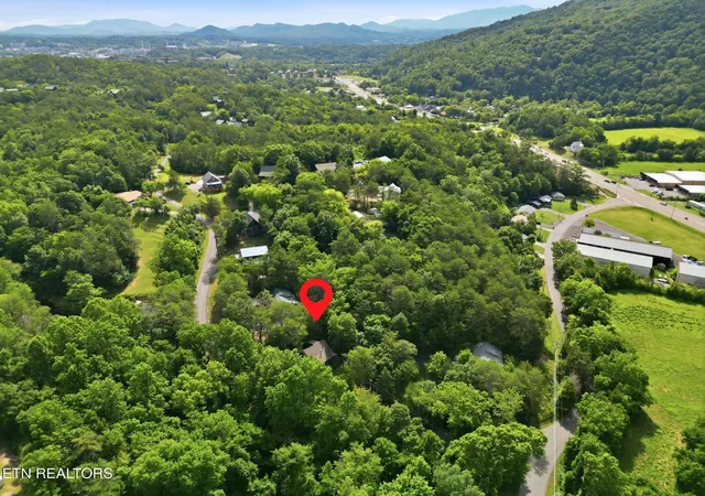 2nd image of 3042 Crestview Ct, Sevierville, TN 37862 | MLS# 1345867