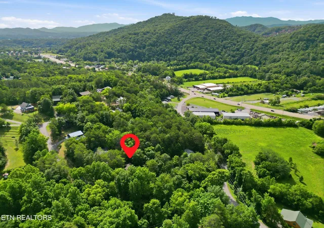 3rd image of 3042 Crestview Ct, Sevierville, TN 37862 | MLS# 1345867