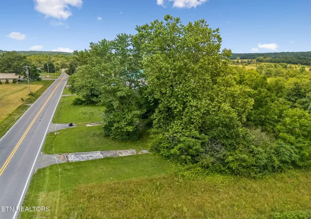 3rd image of 2988 Genesis Rd, Crossville, TN 38571 | MLS# 1344812