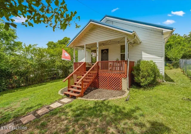 1st image of 2115 Chicago Ave, Knoxville, TN 37917 | MLS# 1345030