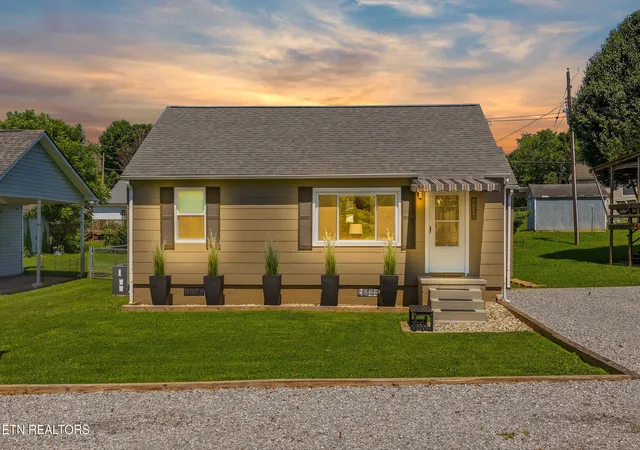 1st image of 1128 Huffland Dr, Loudon, TN 37774 | MLS# 1345001