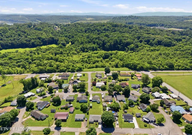 44th image of 1128 Huffland Dr, Loudon, TN 37774 | MLS# 1345001