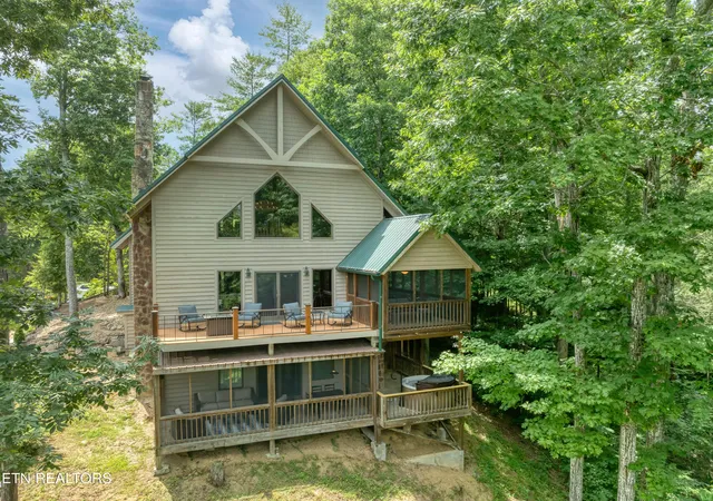 Photo 3 of Single family home for sale at 374 Laurel Rd, Townsend, TN 37882 | MLS# 1345294 | Listing updated on 2026-09-01