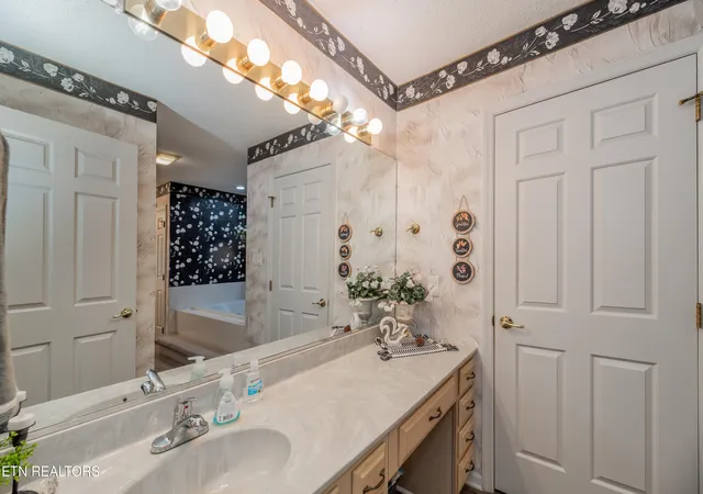 14th image of 128 W Hills Ct, Harriman, TN 37748 | MLS# 1344856