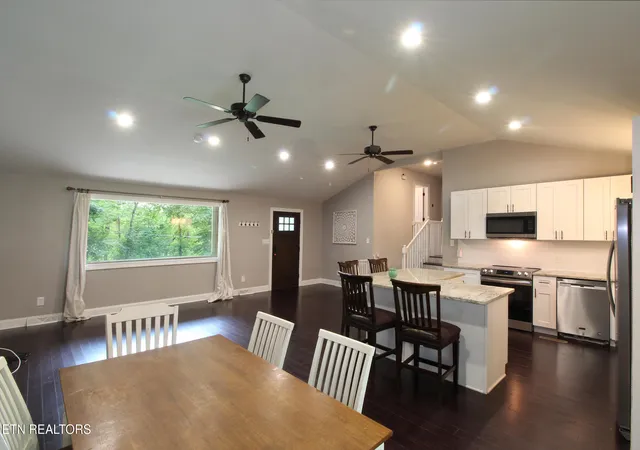 Photo 4 of Single family home for sale at 1617 N Campbell Sta Rd, Knoxville, TN 37932 | MLS# 1344848 | Listing updated on 2026-08-03