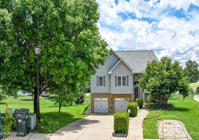 Homes for sale in Greeneville, TN | 220 Colricia Dr, Greeneville, TN 37745 | MLS# 1344857