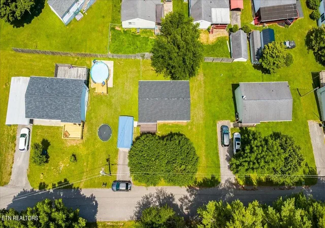 39th image of 105 Jessica Ln, La Follette, TN 37766 | MLS# 1345461