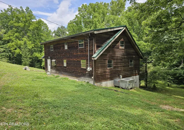 3rd image of 264 Old Long Hollow Rd, La Follette, TN 37766 | MLS# 1344884