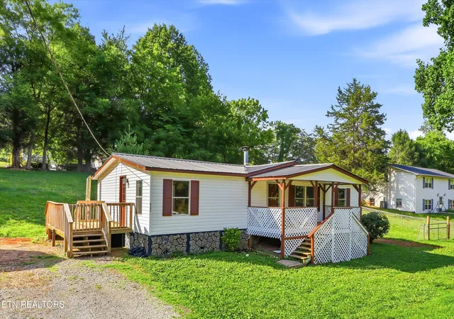 2nd image of 2136 Tuckaleechee Pike, Maryville, TN 37803 | MLS# 1344907