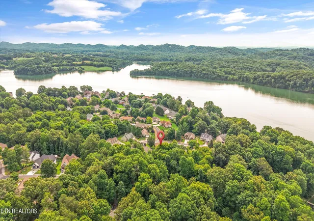 Homes for sale in Loudon, TN | 105 Saligugi Wy, Loudon, TN 37774 | MLS# 1345215