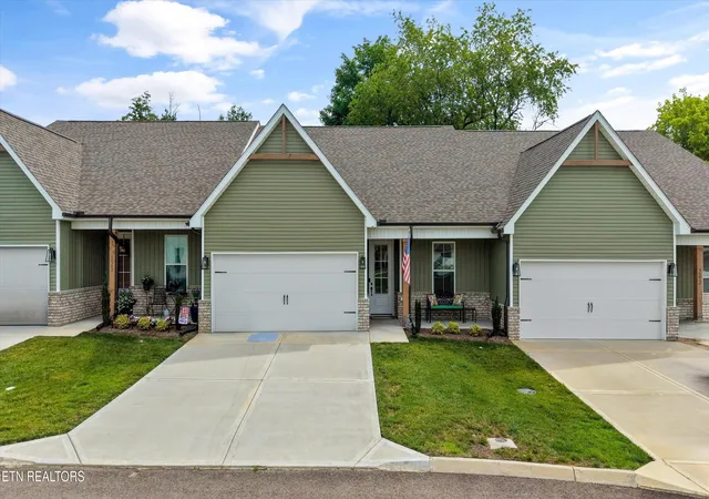 Photo 2 of Condo for sale at 233 Elise Wy, Lenoir City, TN 37771 | MLS# 1352883 | Listing updated on 2026-09-17
