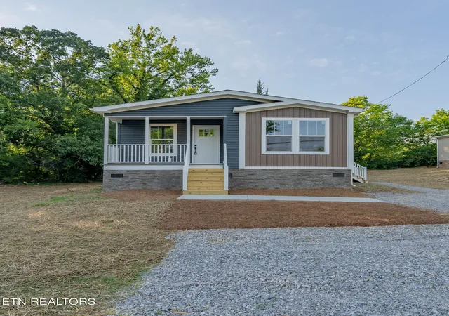 Photo 1 of Sale Pending at 2119 Tipton Sta Rd, Knoxville, TN 37920 | MLS# 1346114 | Listing updated on 2026-08-29