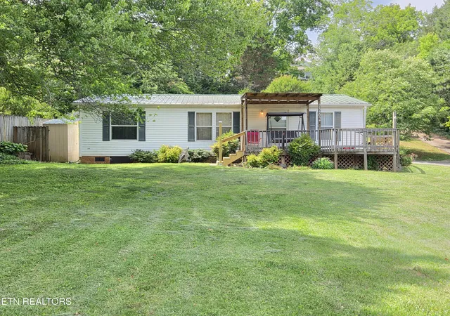 Homes for sale in Louisville, TN | 2262 Mentor Rd, Louisville, TN 37777 | MLS# 1344958