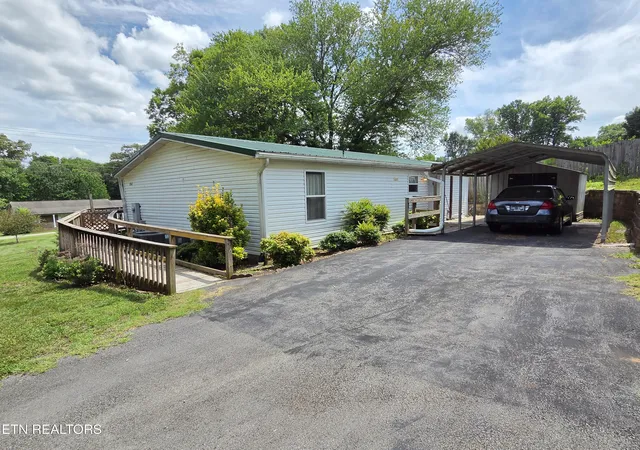 Homes for sale in Louisville, TN | 2262 Mentor Rd, Louisville, TN 37777 | MLS# 1344958
