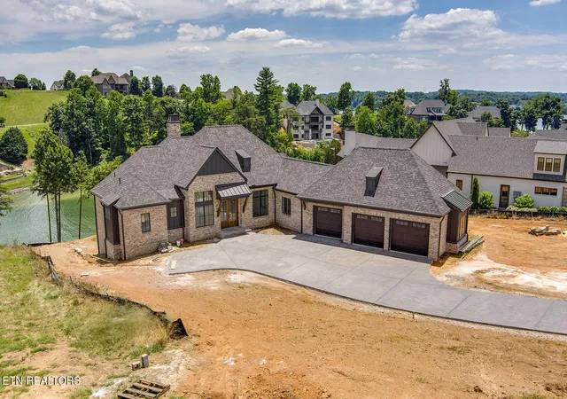 2nd image of 205 Admiral Ct, Lenoir City, TN 37772 | MLS# 1344935