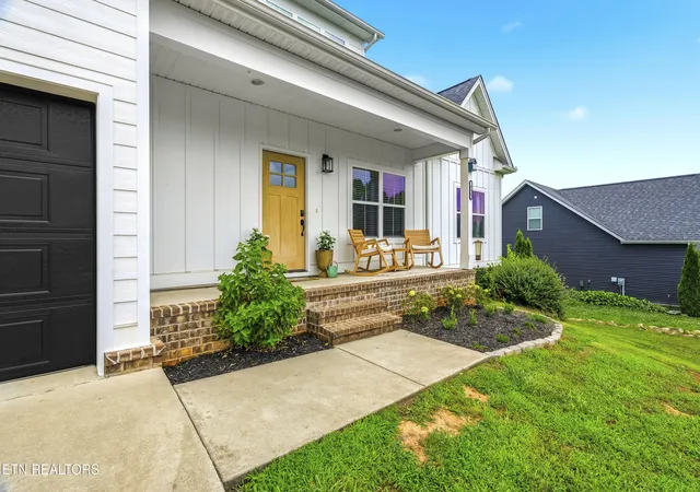 Homes for sale in Dayton, TN | 661 Riddle Rd, Dayton, TN 37321 | MLS# 1344938