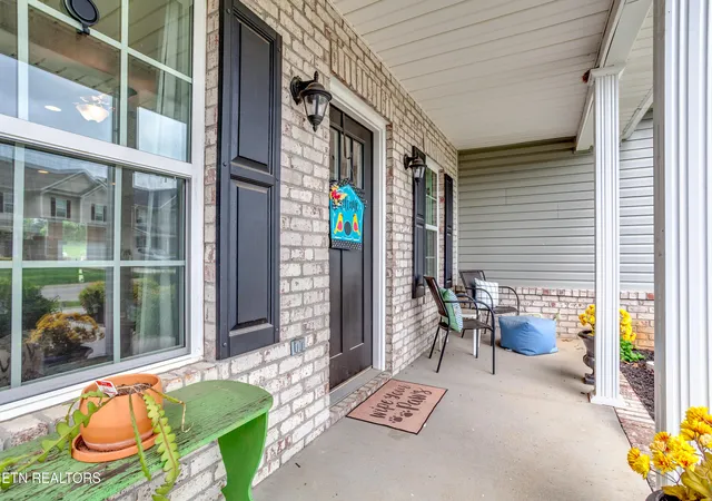 Photo 3 of Sale Pending at 4841 Stoneyhurst Ln, Knoxville, TN 37918 | MLS# 1344948 | Listing updated on 2026-08-22