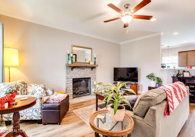 Photo 4 of Sale Pending at 4841 Stoneyhurst Ln, Knoxville, TN 37918 | MLS# 1344948 | Listing updated on 2026-08-22