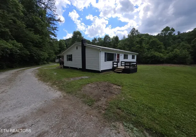 Homes for sale in Robbins, TN | 125 Willoughby Ln, Robbins, TN 37852 | MLS# 1345008